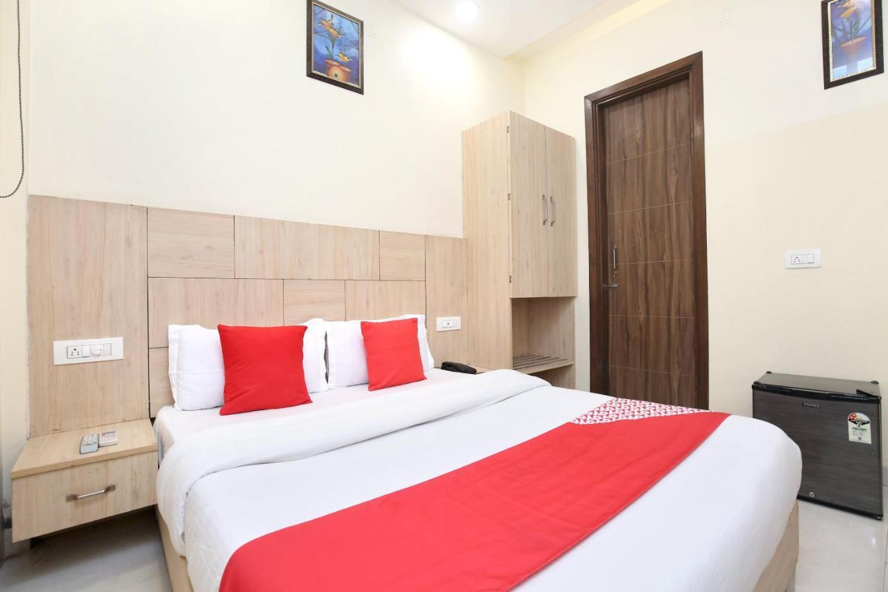 Capital O 8510 Welcome Inn Amritsar Exterior photo