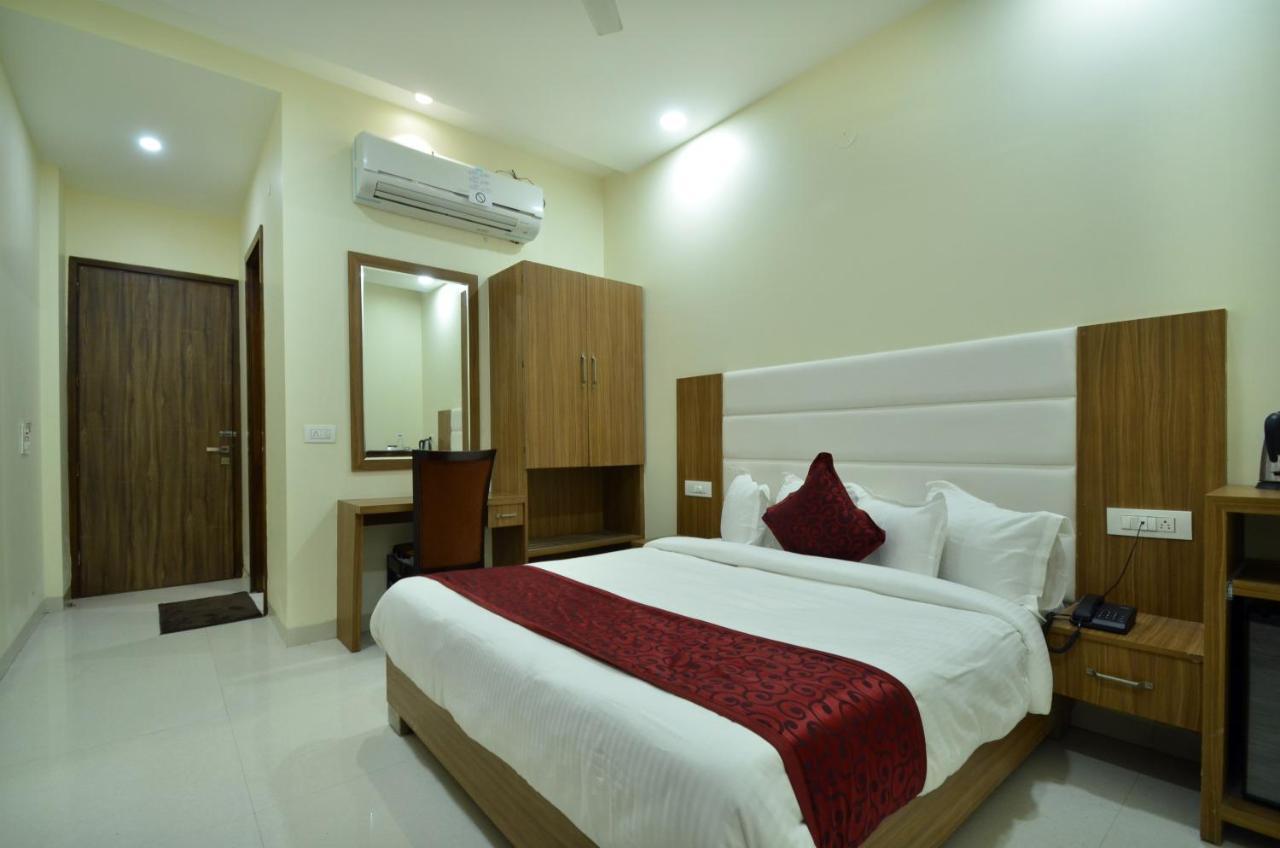 Capital O 8510 Welcome Inn Amritsar Exterior photo